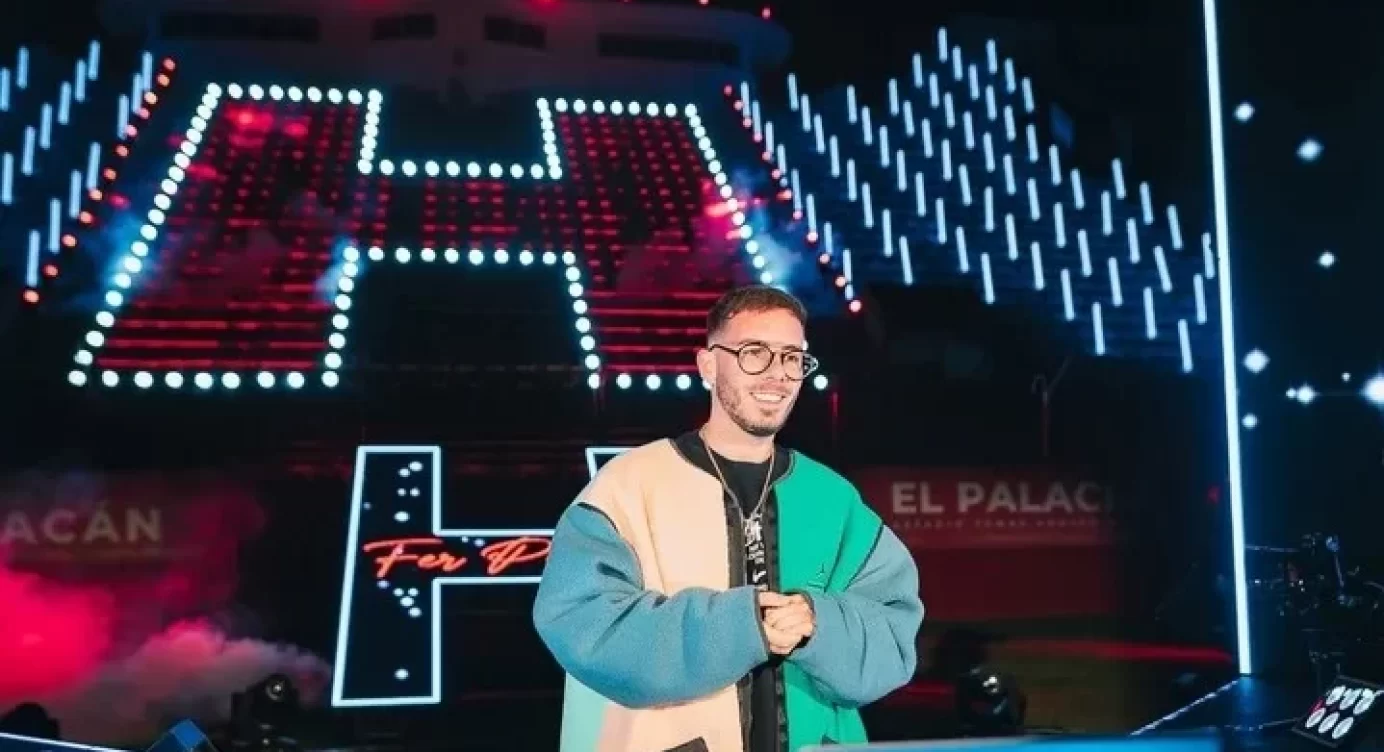 Fer Palacio en el Palacio Ducó