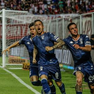 festejo-gol-de-hector-fertoli-para-huracan-contra-union-de-santa-fe-fecha-18-torneo-liga-2024