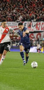 guillermo-benitez-en-huracan-contra-river-en-el-mas-monumental-fecha-10-torneo-liga-2024