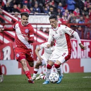 hector-fertoli-en-huracan-contra-argentinos-juniors-en-la-paternal-fecha-12-torneo-liga-profesional-2024