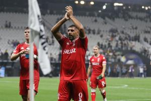 triunfo-de-Huracan-contra-corinthians-fecha-01-copa-sudamericana-2025-en-brasil-wanchope-abila
